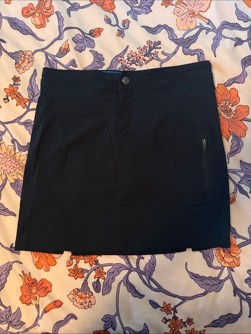 Columbia Black Athletic Skort with Teal Stitching